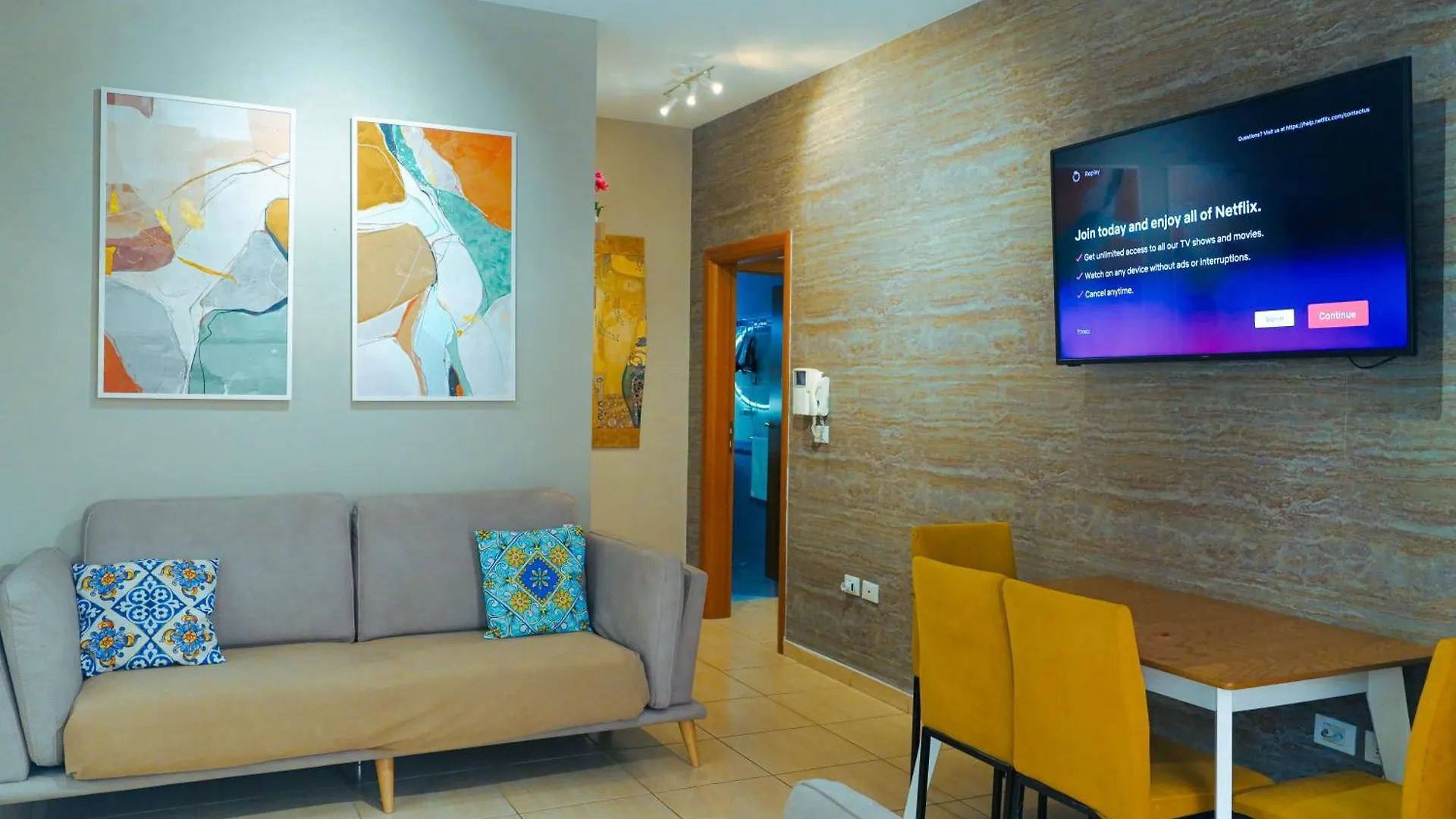 Middle Center Gallery 1 Skanderbeg Square Tirana Apartman